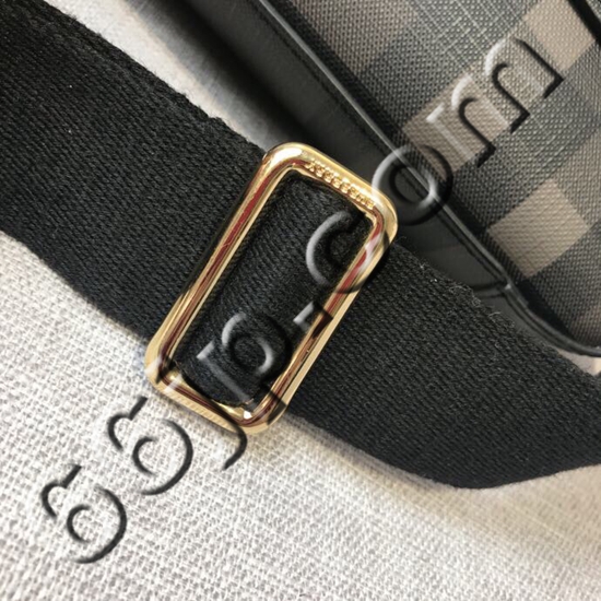 バーバリーバッグ着用イメージ